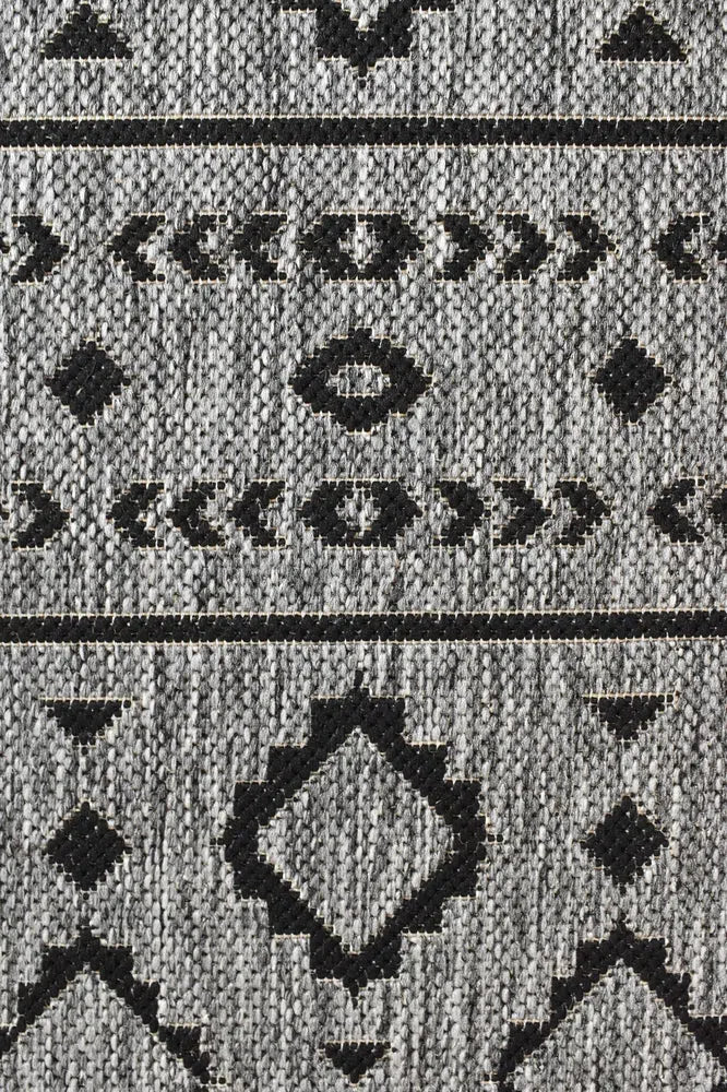 Alaska Indoor Outdoor 33 Dark Grey Rug - Image 16