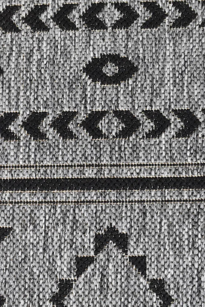 Alaska Indoor Outdoor 33 Dark Grey Rug - Image 8