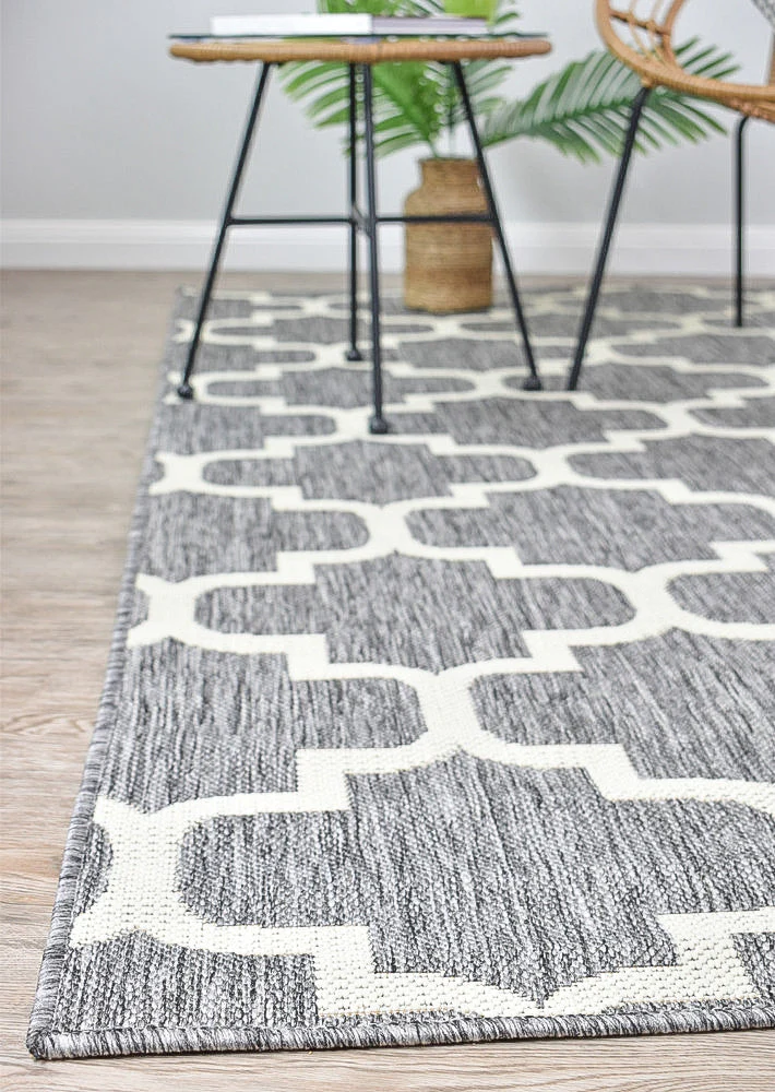 Alaska Indoor Outdoor 68 Light Grey Rug - Image 9