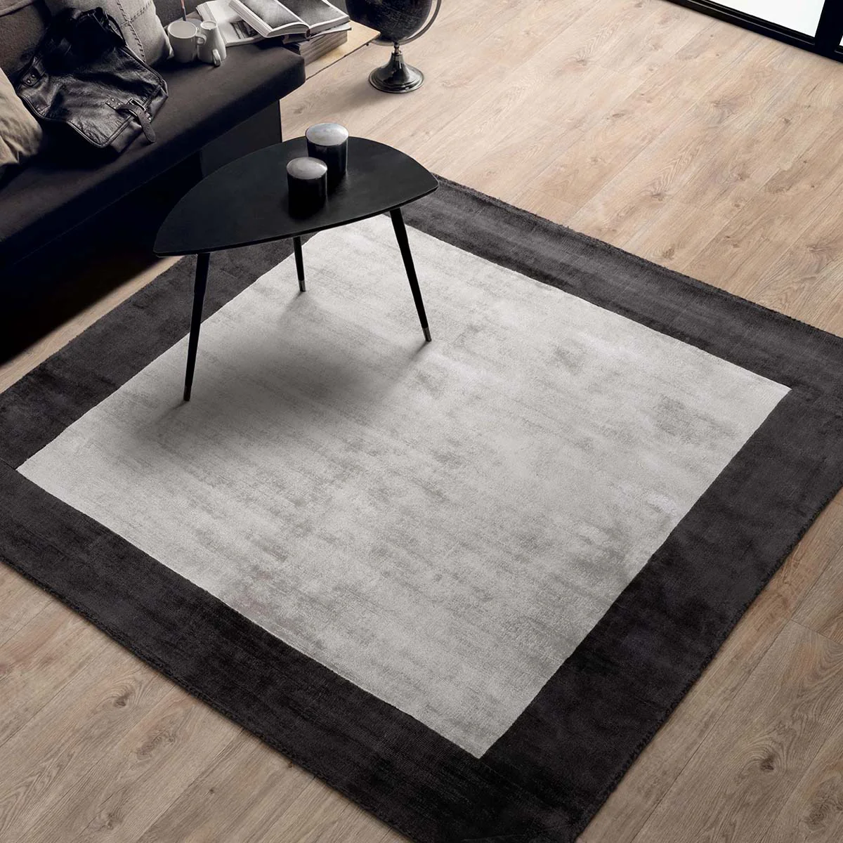 Asiatic Blade Border Charcoal Silver Square Rug - Image 2