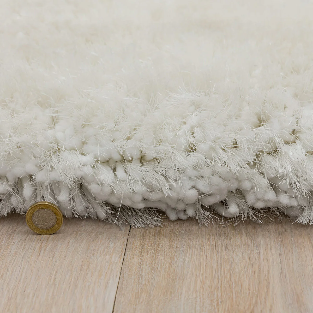 Asiatic Plush White Round Rug - Image 2