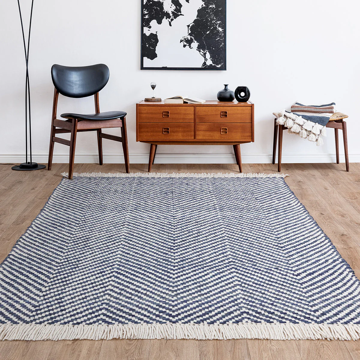 Asiatic Vigo Navy Rug - Image 2