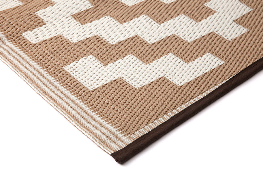 Aztec Beige & White Foldable Outdoor Rug - Image 4