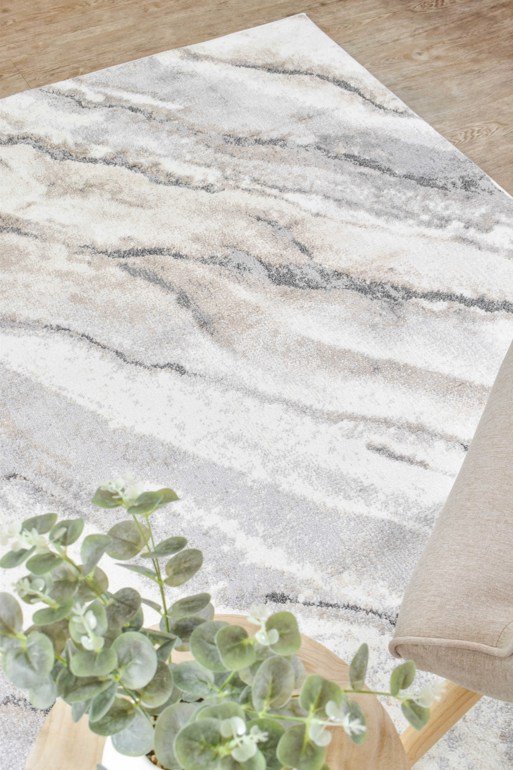 Charlotte Opulent Radiance Rug - Image 10