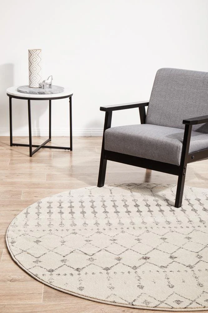 Chrome Elsa Silver Round Rug - Image 3