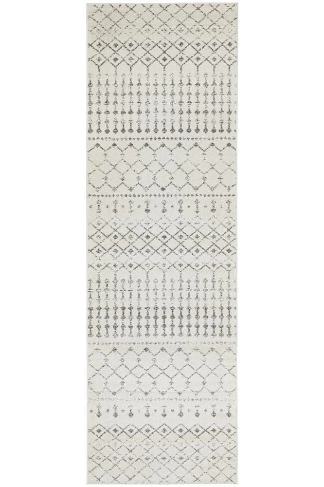 Chrome Elsa Silver Runner Rug - Image 2