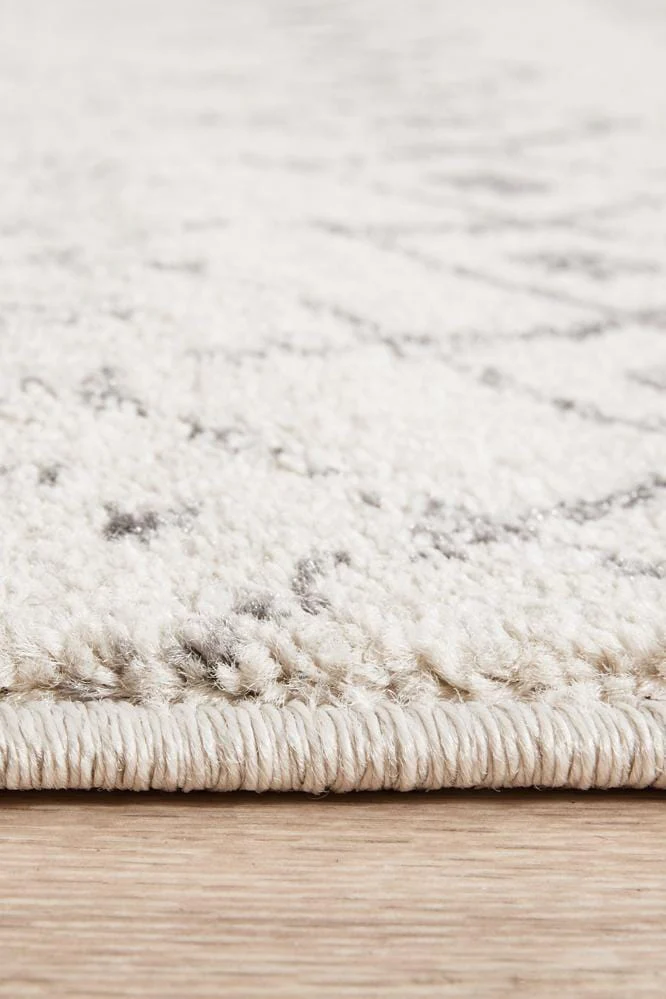 Chrome Elsa Silver Runner Rug - Image 8