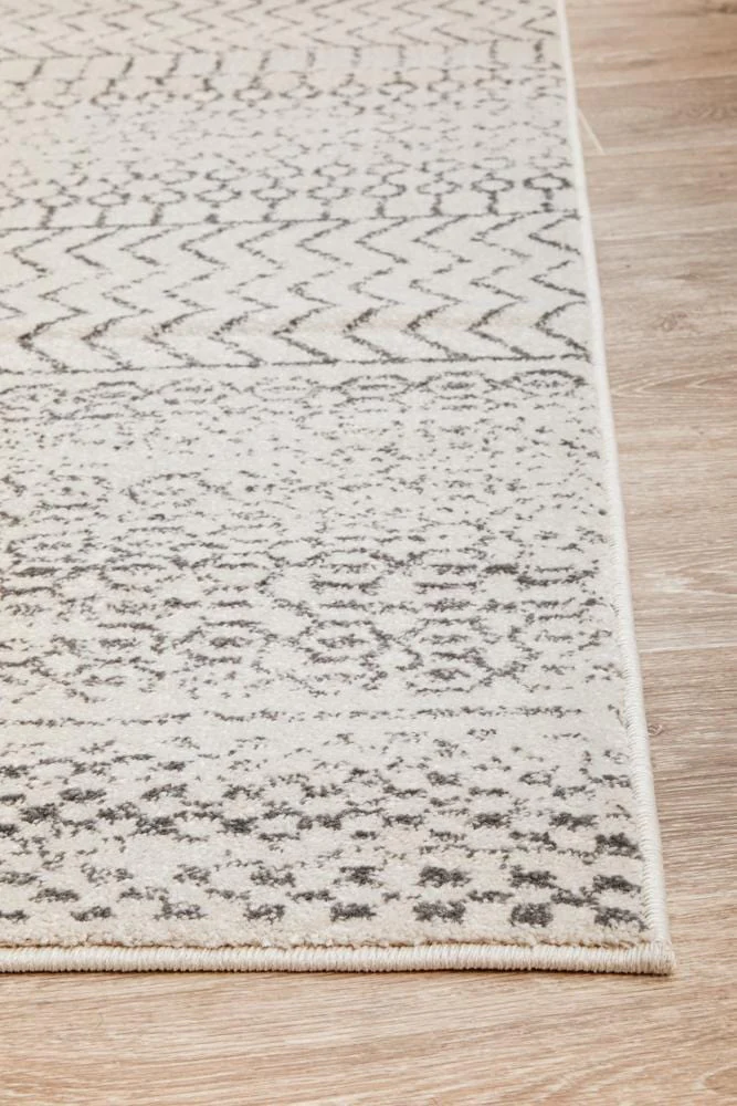 Chrome Harper Silver Rug - Image 7