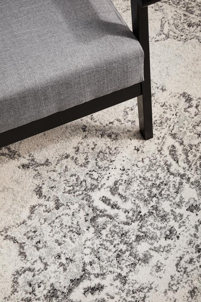 Chrome Rita Silver Rug - Image 9