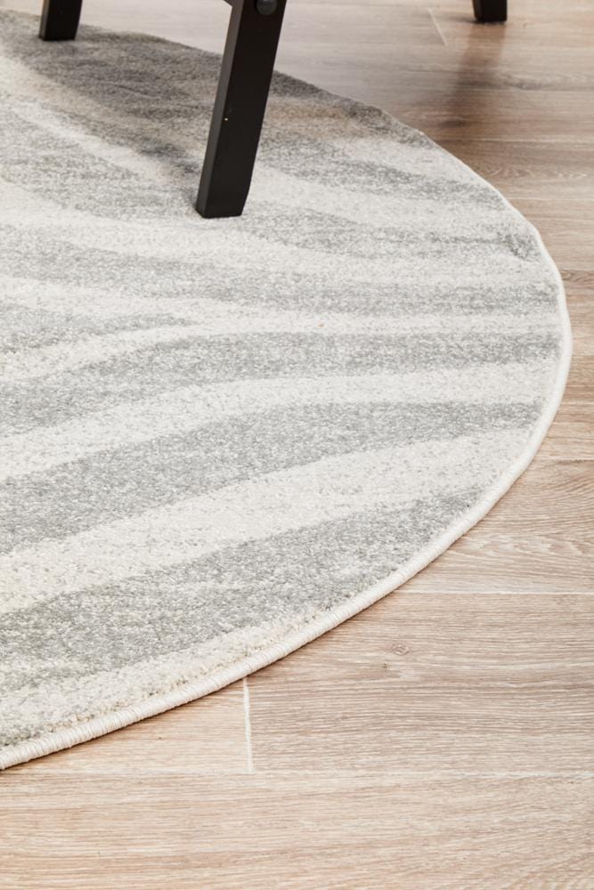 Chrome Savannah Silver Round Rug - Image 7