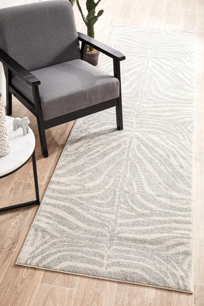 Chrome Savannah Silver Runner Rug - Image 3