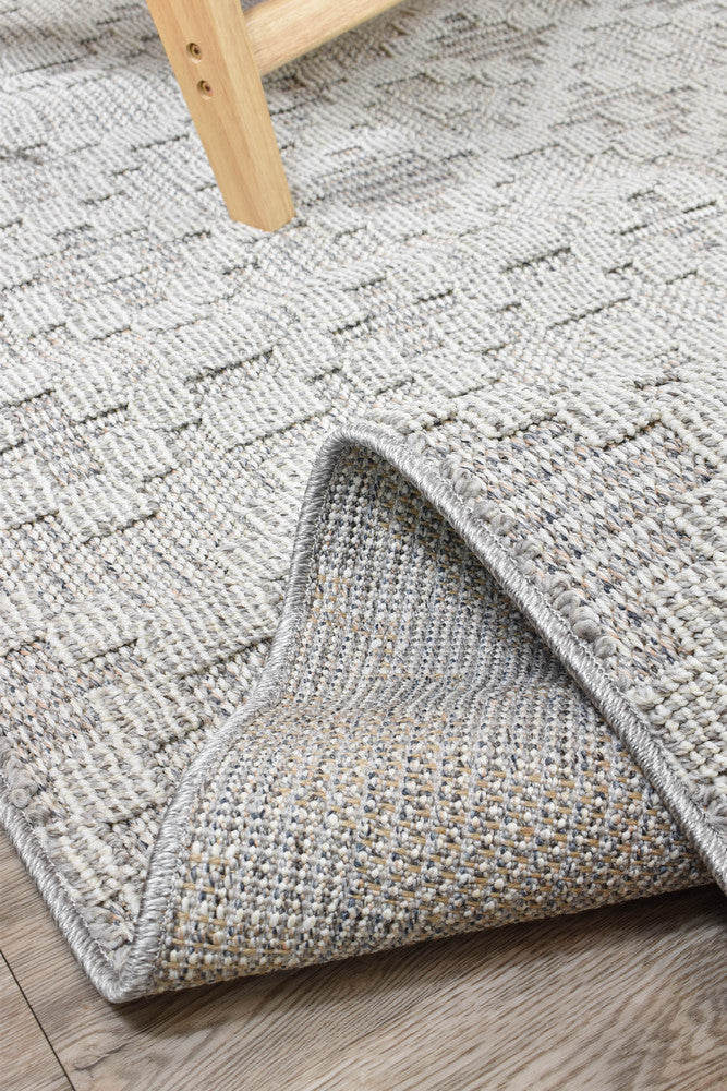 Colorado Chevron Light Grey Outdoor Rug - Image 9