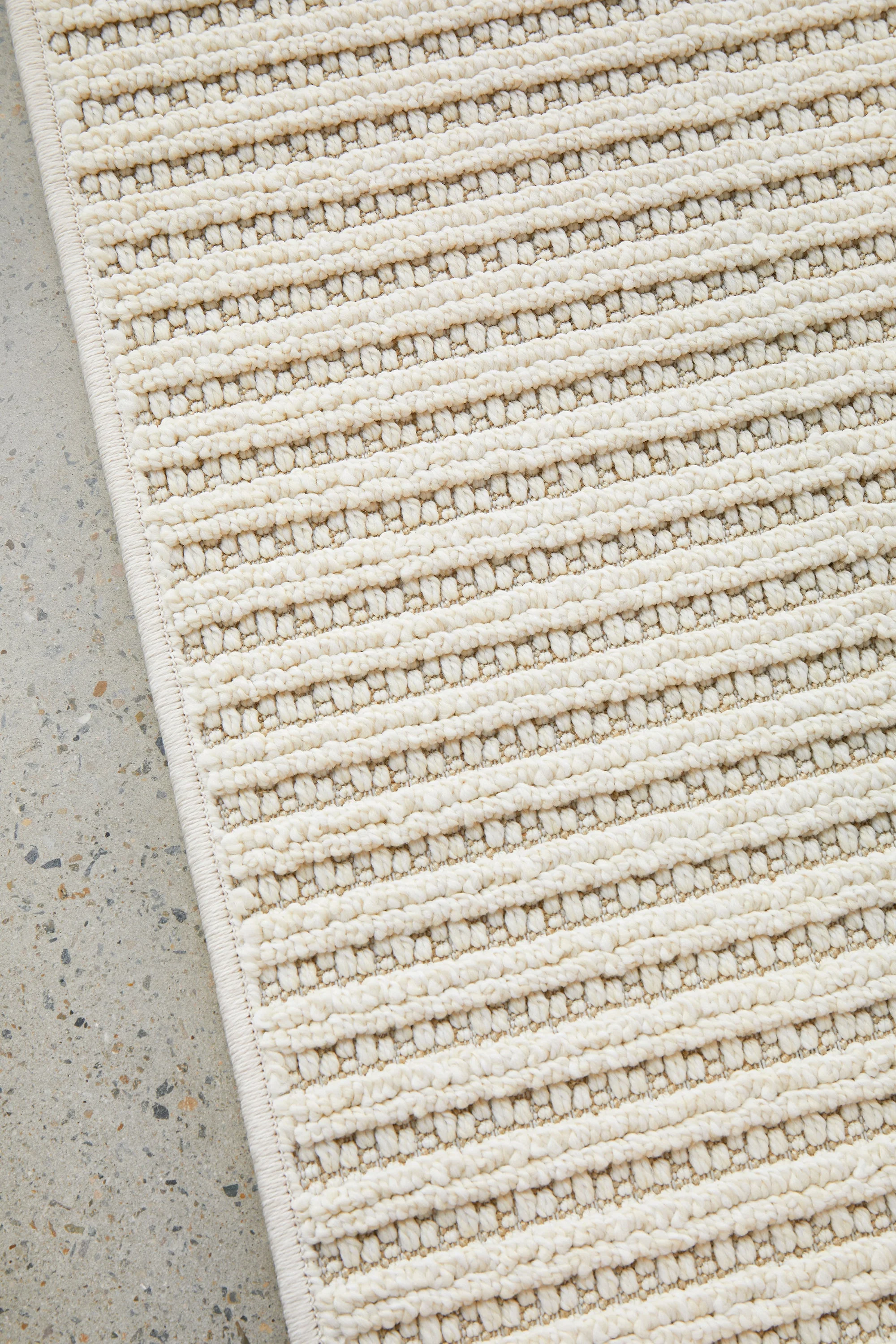 Darren Palmer Sandridge Cream Indoor/Outdoor Rug - Image 5