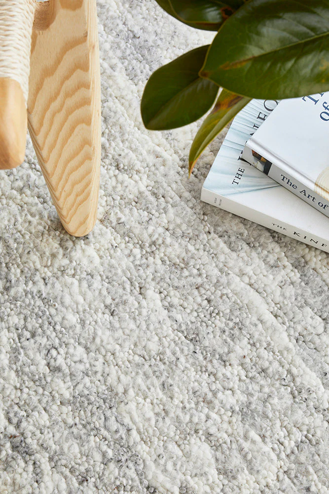 Darren Palmer Travertine Silver Rug - Image 5