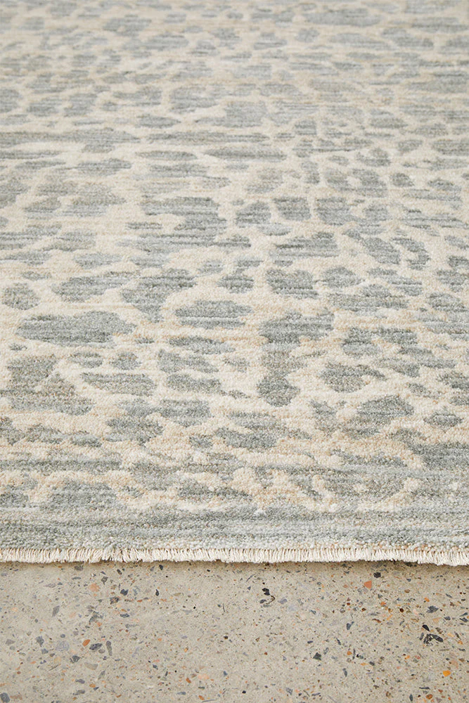 Emma Blomfield Rogue Mist Rug - Image 6