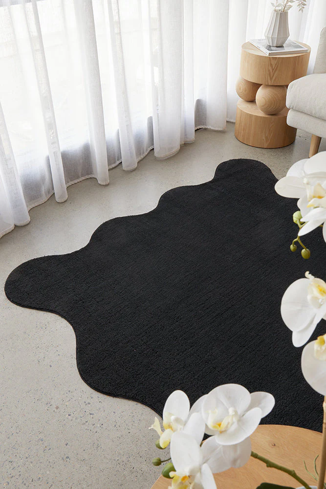 Evelyn Black Rug - Image 4