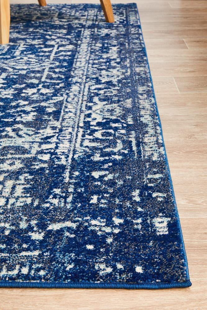 Evoke Contrast Navy Transitional Rug - Image 7