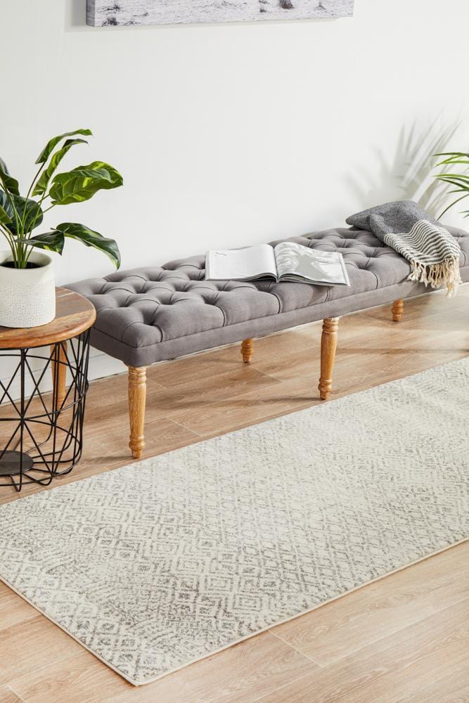 Evoke Diamond Grey Transitional Runner Rug - Image 4
