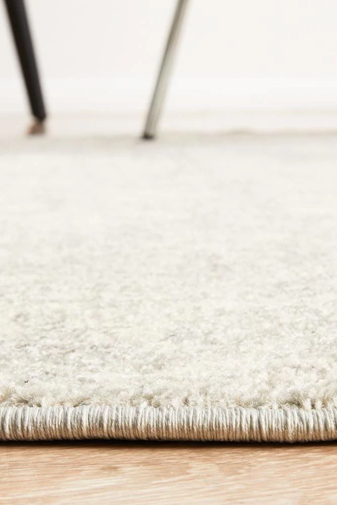 Evoke Shine Silver Transitional Round Rug - Image 8