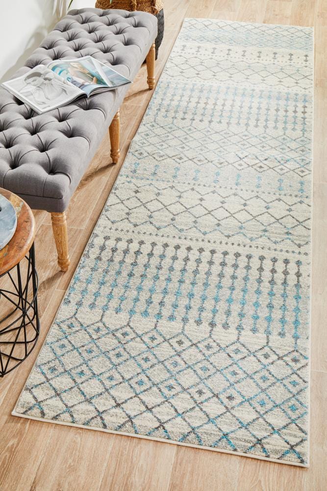 Evoke Slate White Transitional Runner Rug - Image 3