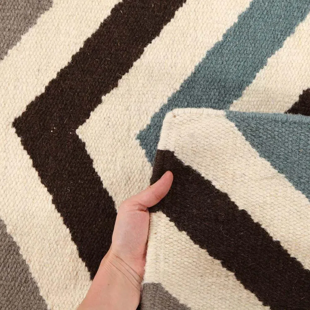 Flat Weave Chevron Design Blue Brown Rug - Image 4