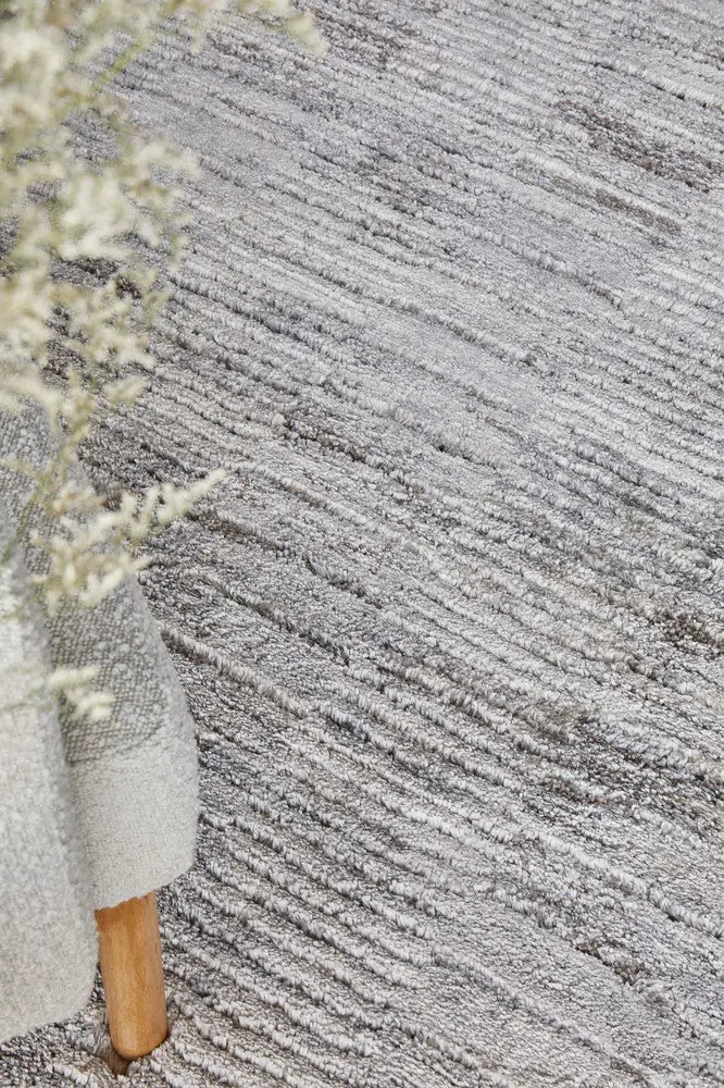 Himali Fin Steel Rug - Image 4