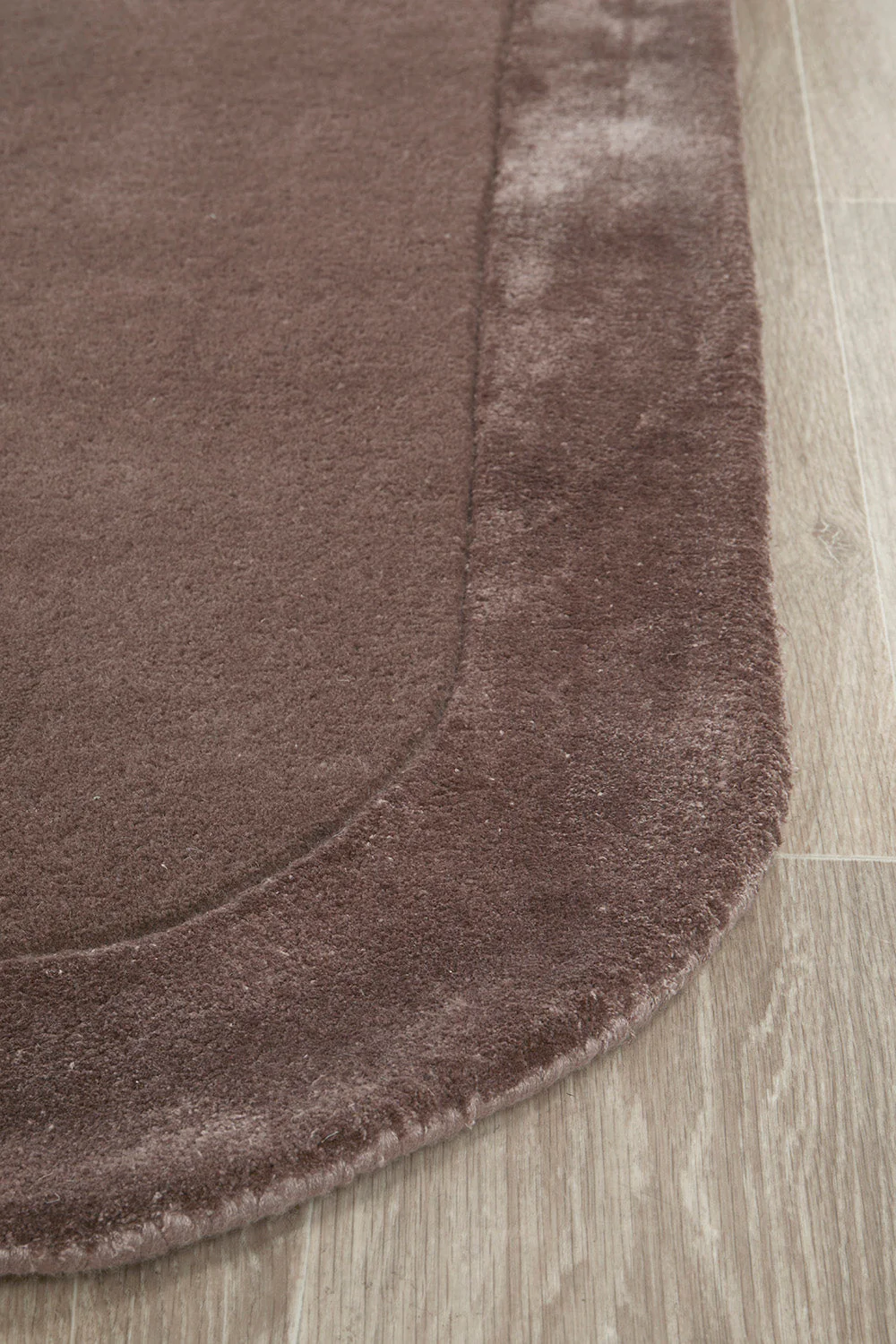 Hugo Grape Rug - Image 4