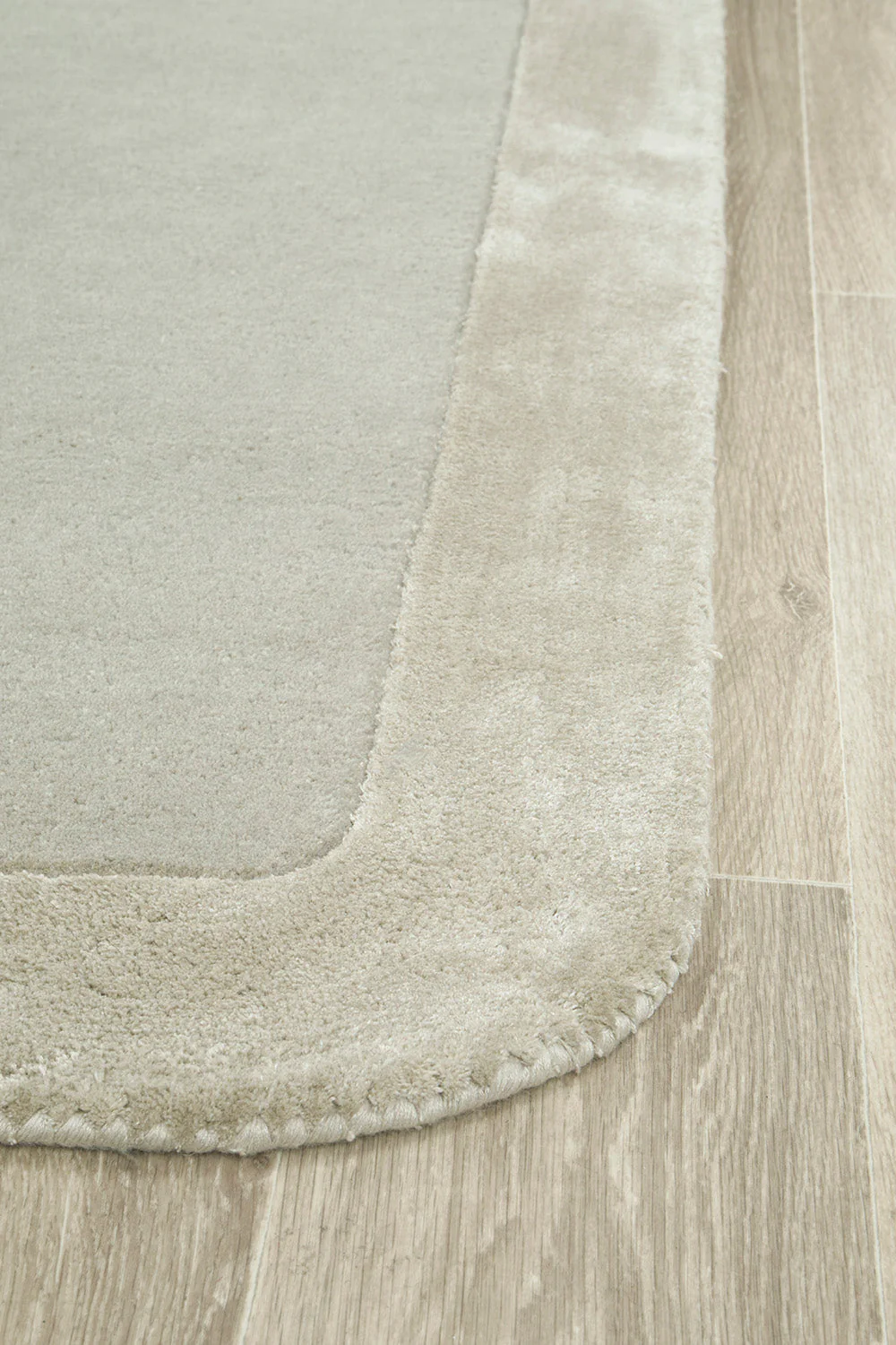 Hugo Silver Rug - Image 4