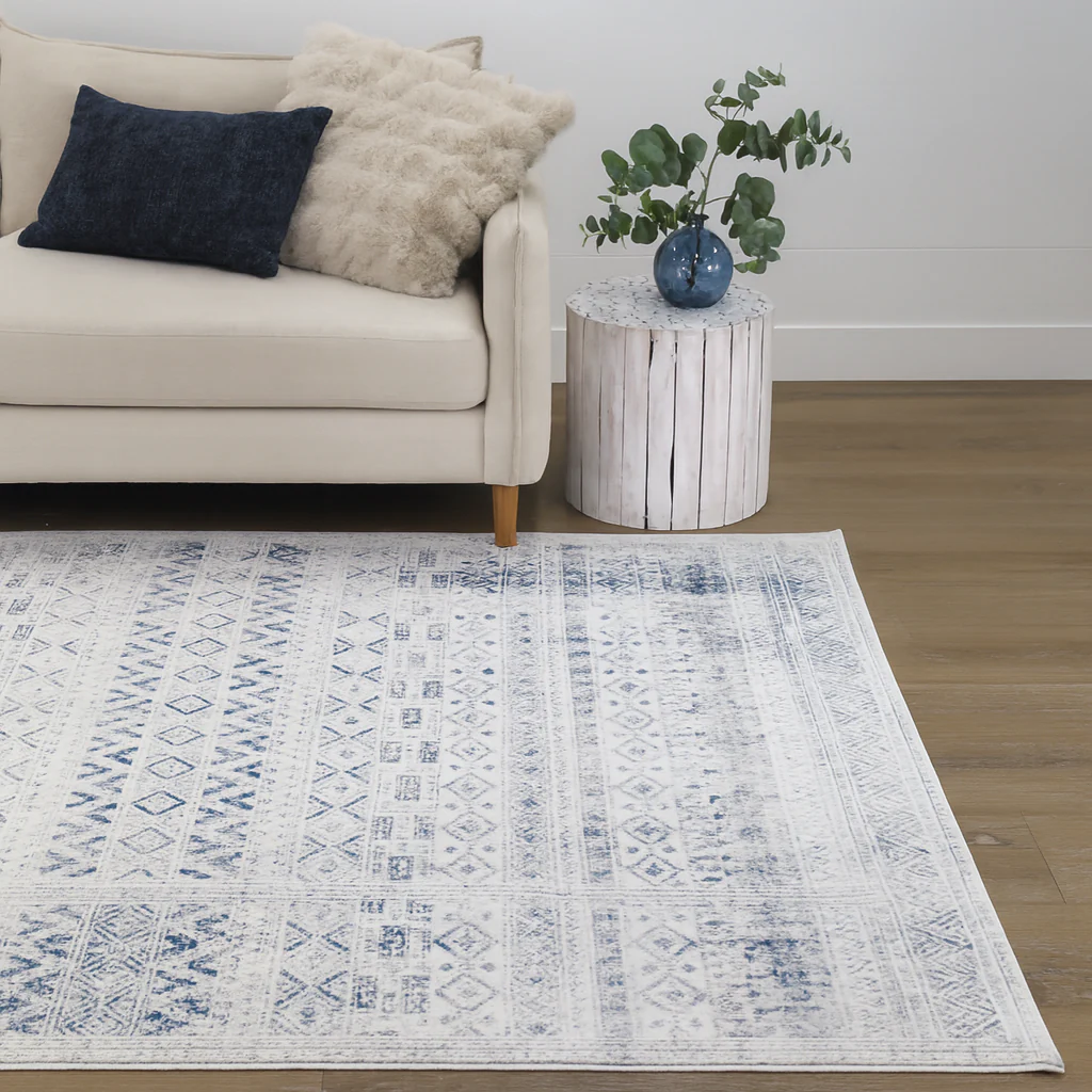 Izmir Navy and White Traditional Distressed Rug - Image 3