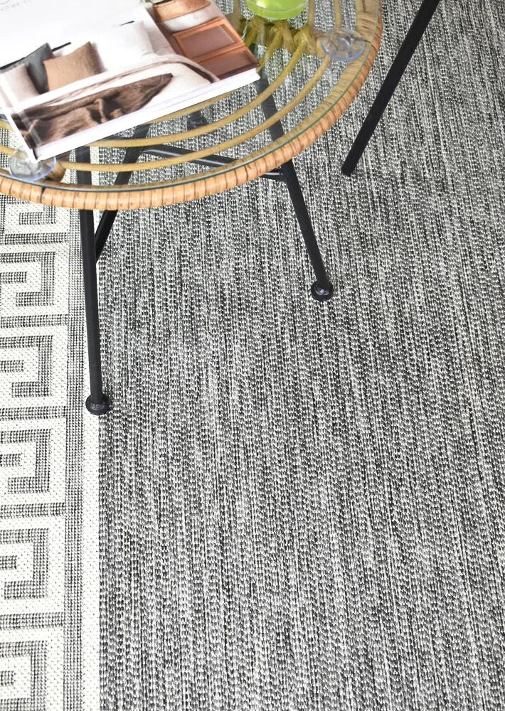 Alaska Indoor Outdoor 81 Light Grey Rug - Image 7
