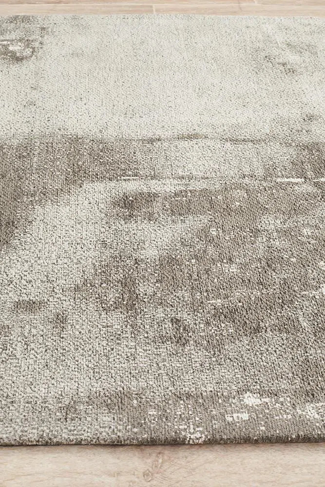 Magnolia 11 Silver Runner Rug - Image 6