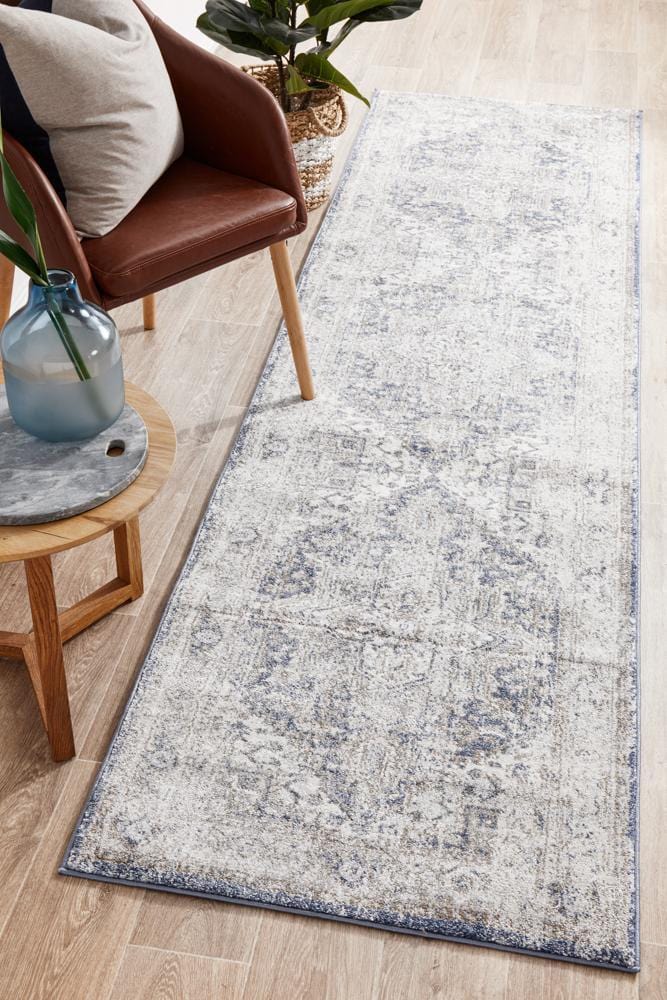 Mayfair Hugo Ocean Runner Rug - Image 3