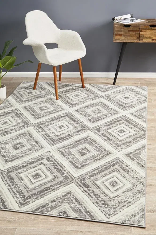 Sabrina Geo Diamonds Rug Silver Grey - Image 3