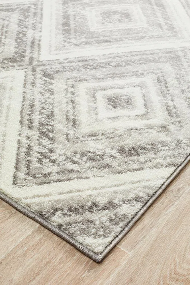 Sabrina Geo Diamonds Rug Silver Grey - Image 4