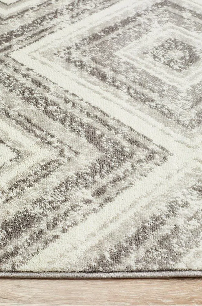 Sabrina Geo Diamonds Rug Silver Grey - Image 6