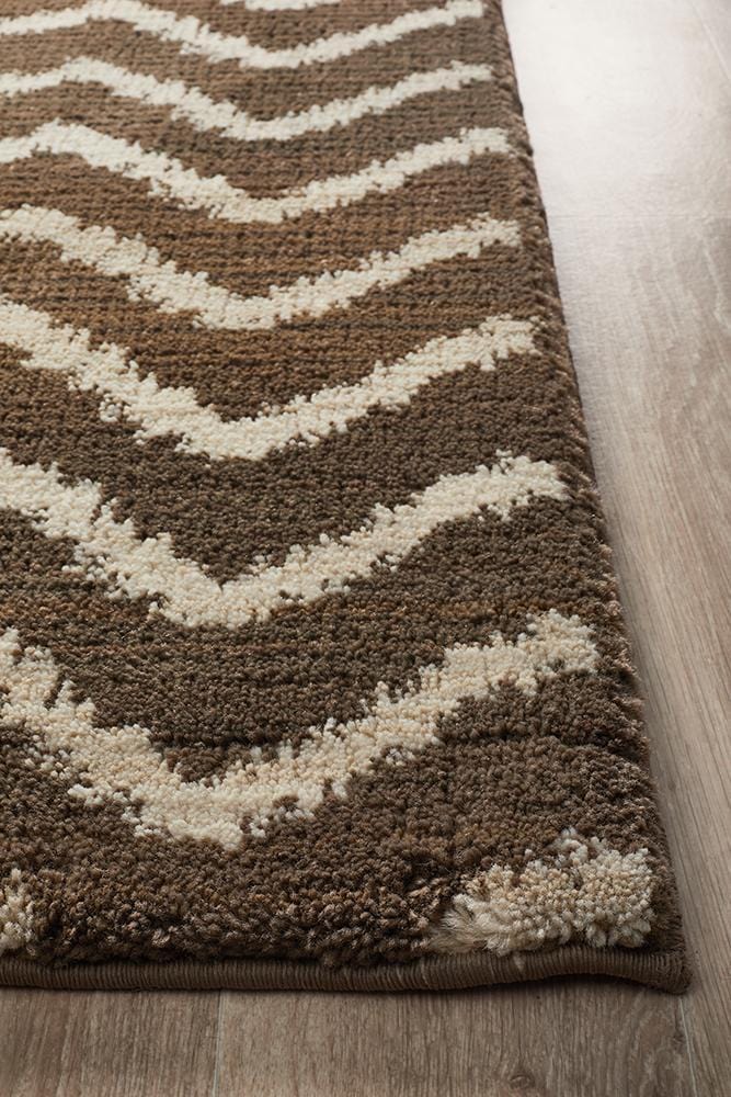 Moroccan Style Chevron Design Brown Beige Rug - Image 5