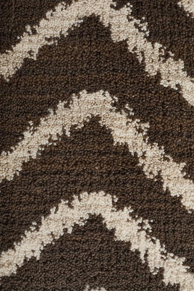 Moroccan Style Chevron Design Brown Beige Rug - Image 7