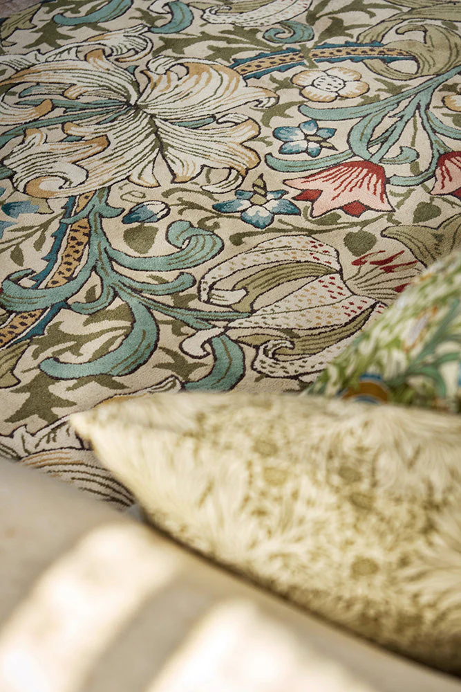 Morris & Co Golden Lily Green - Red 130107 Rug - Image 3