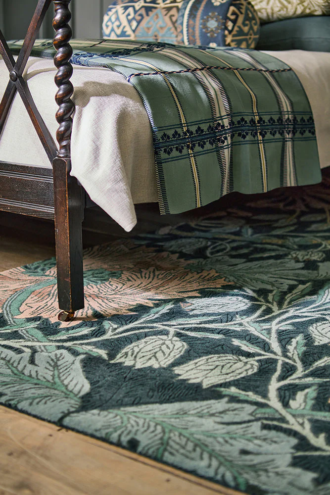 Morris & Co Honeysuckle & Tulip Teal 130407 Rug - Image 4