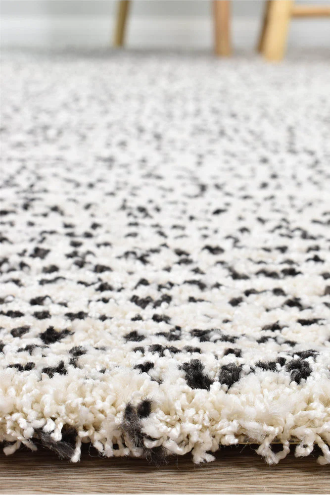 Naomi Polka Ivory Shag Rug - Image 6