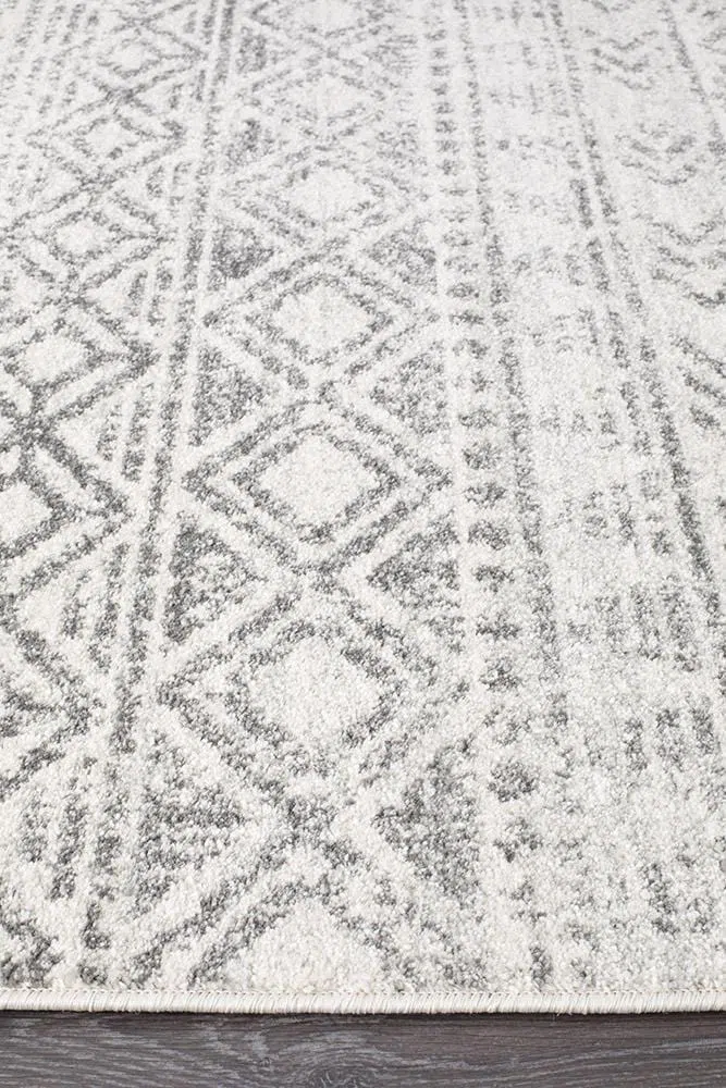 Oasis Ismail White Grey Rustic Rug - Image 5