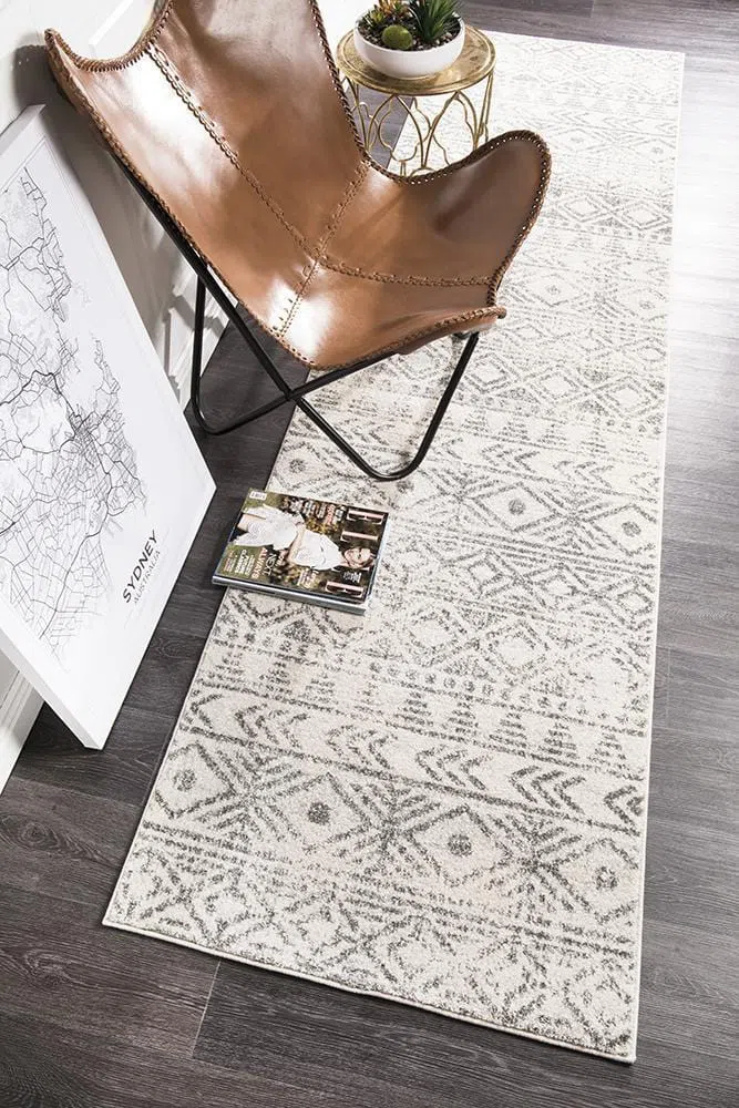 Oasis Ismail White Grey Rustic Runner Rug - Image 3
