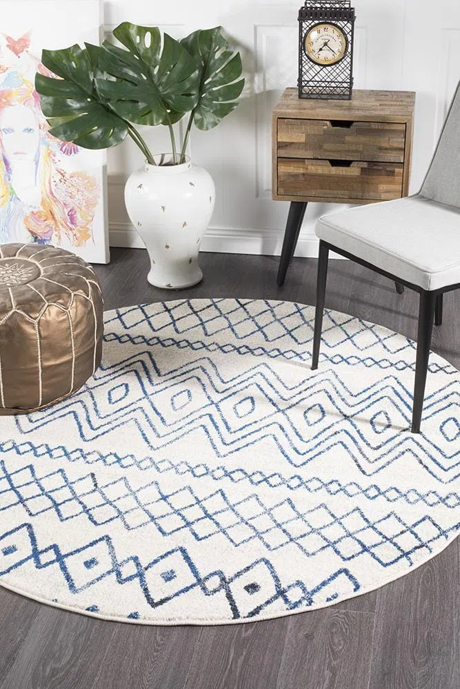 Oasis Nadia White Blue Rustic Tribal Round Rug - Image 3