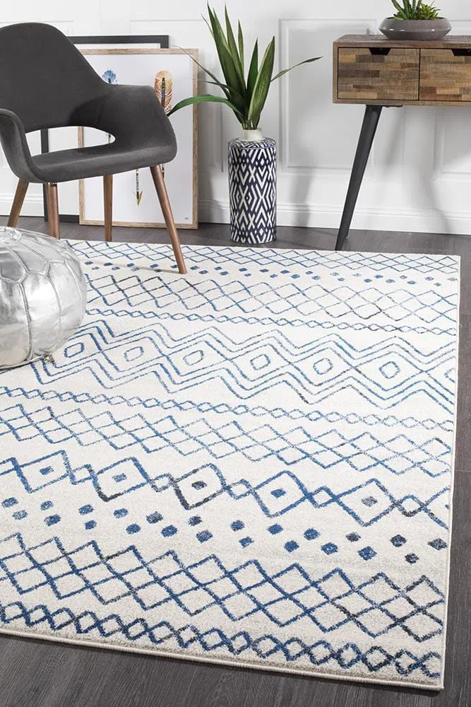 Oasis Nadia White Blue Rustic Tribal Rug - Image 3