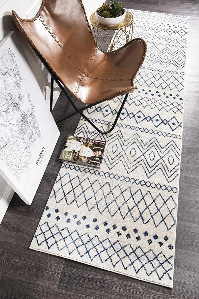 Oasis Nadia White Blue Rustic Tribal Runner Rug - Image 3
