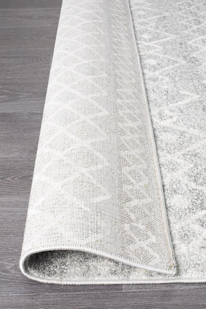 Oasis Selma Silver Tribal Rug - Image 7