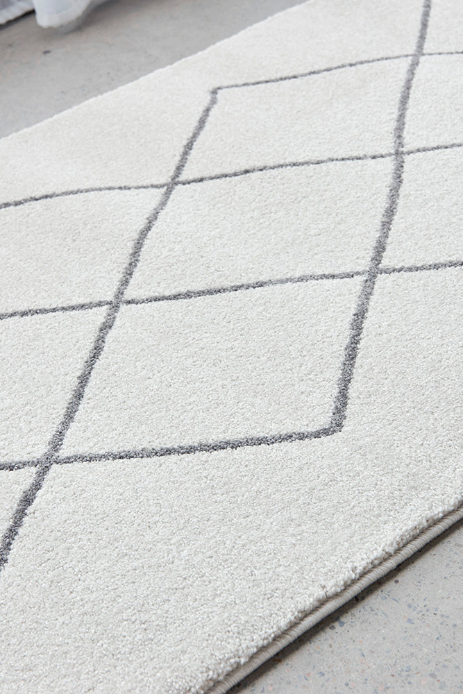 Paradise Lola Runner - Image 4
