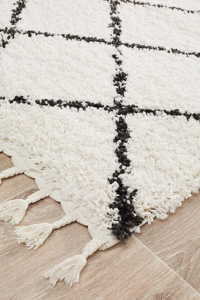 Saffron 22 White Runner Rug - Image 4
