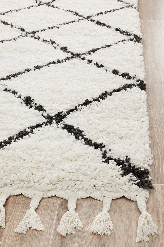 Saffron 22 White Runner Rug - Image 5