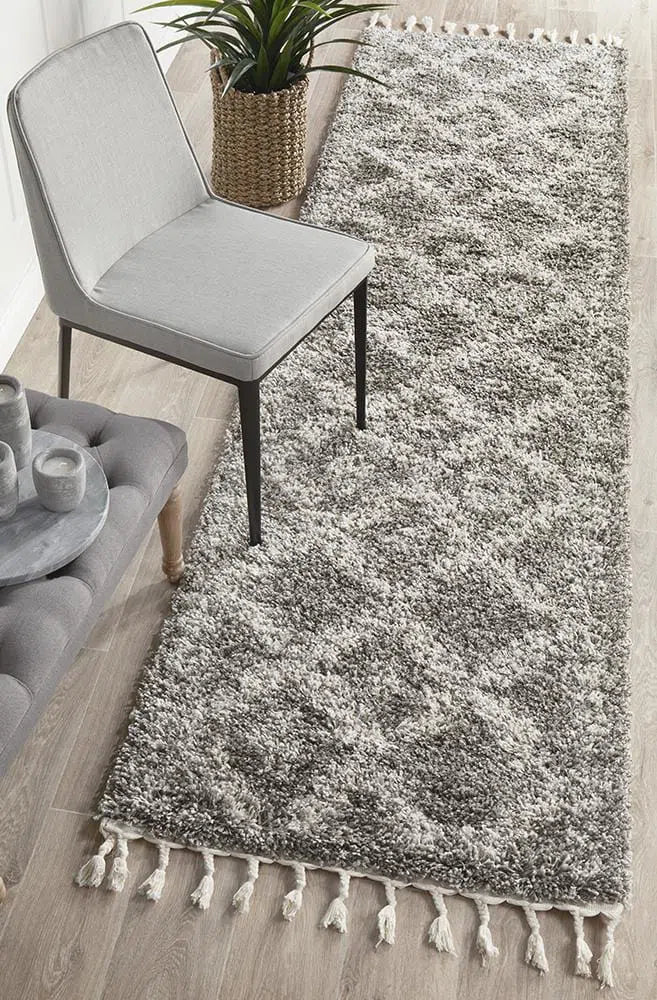 Saffron 33 Grey Runner Rug - Image 3